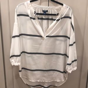 Women’s Old Navy Blouse | M